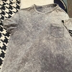 American Eagle Gray Acid Wash T-Shirt